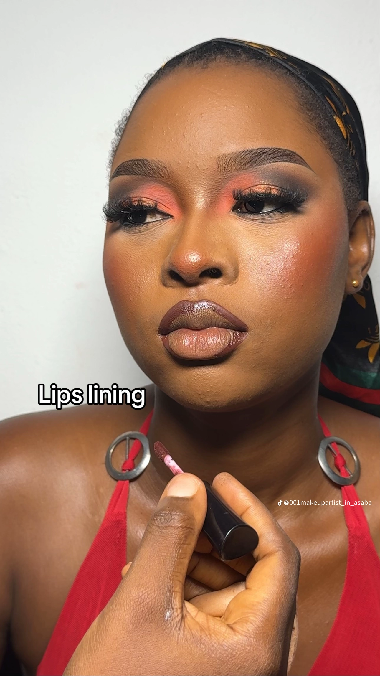 Lip makeup